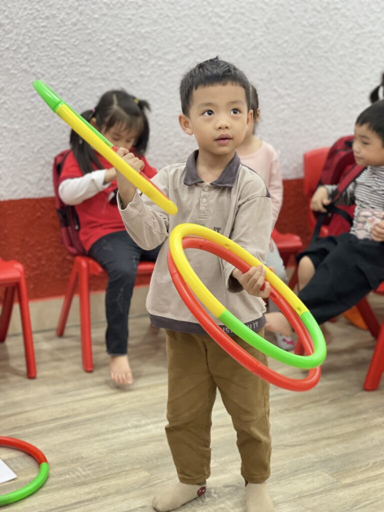 Play-based Learning: Học qua Vui Chơi
